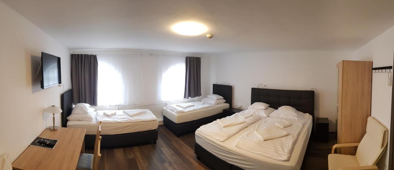 Bed and Breakfast HBH Bajor Sörház, Étterem és Panzió Kazincbarcika Esterno foto