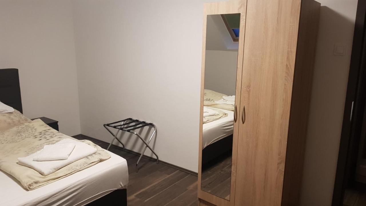 Bed and Breakfast HBH Bajor Sörház, Étterem és Panzió Kazincbarcika Esterno foto